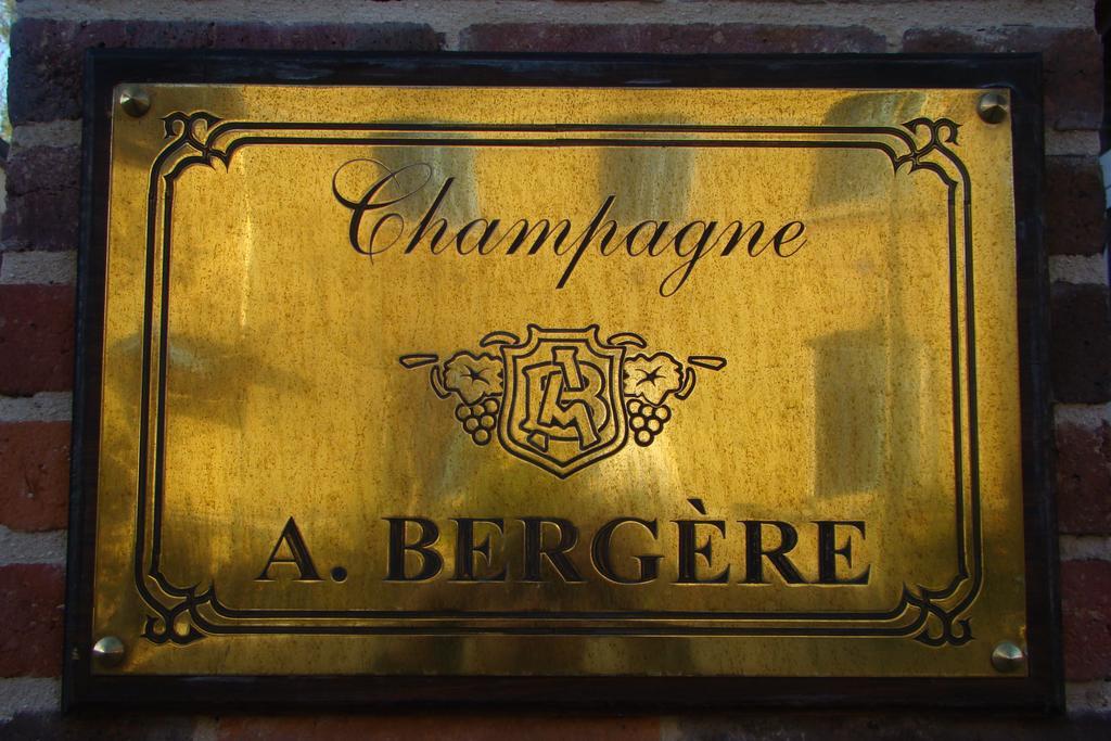 Bed and Breakfast Champagne Andre Bergere Épernay Exterior foto