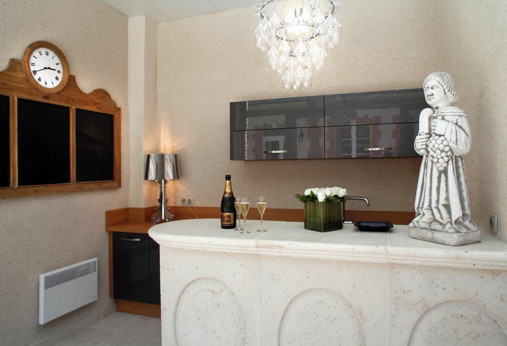 Champagne Andre Bergere & Suites Épernay Zimmer foto
