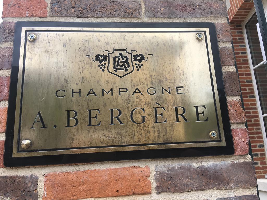 Bed and Breakfast Champagne Andre Bergere Épernay Exterior foto